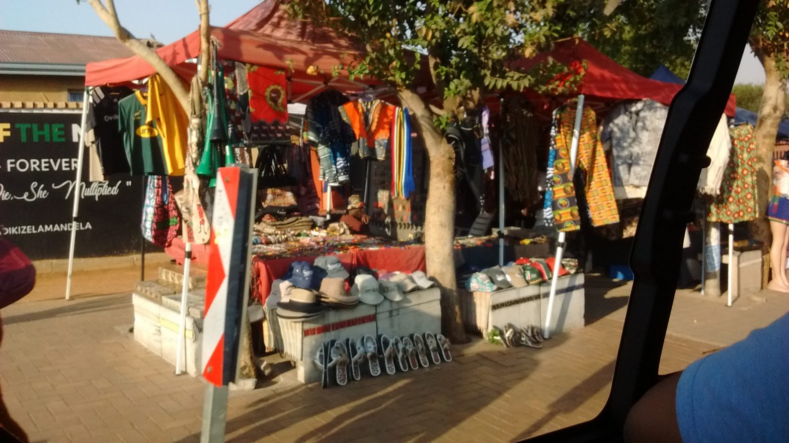 Über die Apartheid – manelu